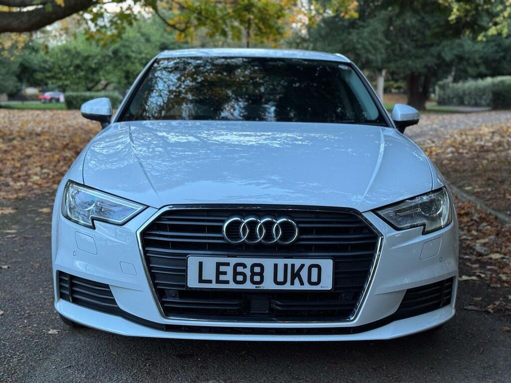 Audi A3 Hatchback 1.5 Tfsi Cod 35 Sport Sportback S Tronic TEMP492  #3