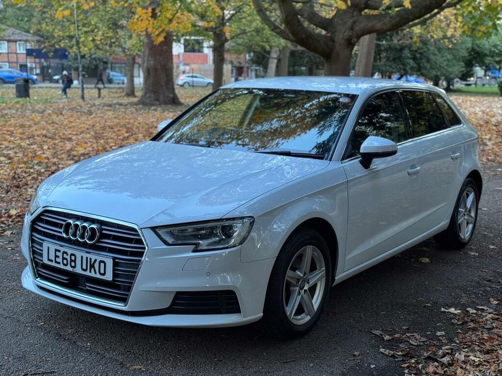 Audi A3 Hatchback 1.5 Tfsi Cod 35 Sport Sportback S Tronic TEMP492  #4