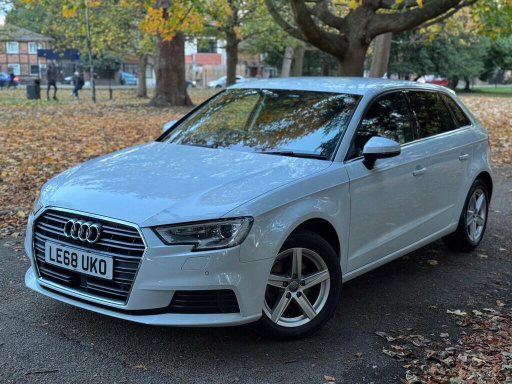 Audi A3 Hatchback 1.5 Tfsi Cod 35 Sport Sportback S Tronic