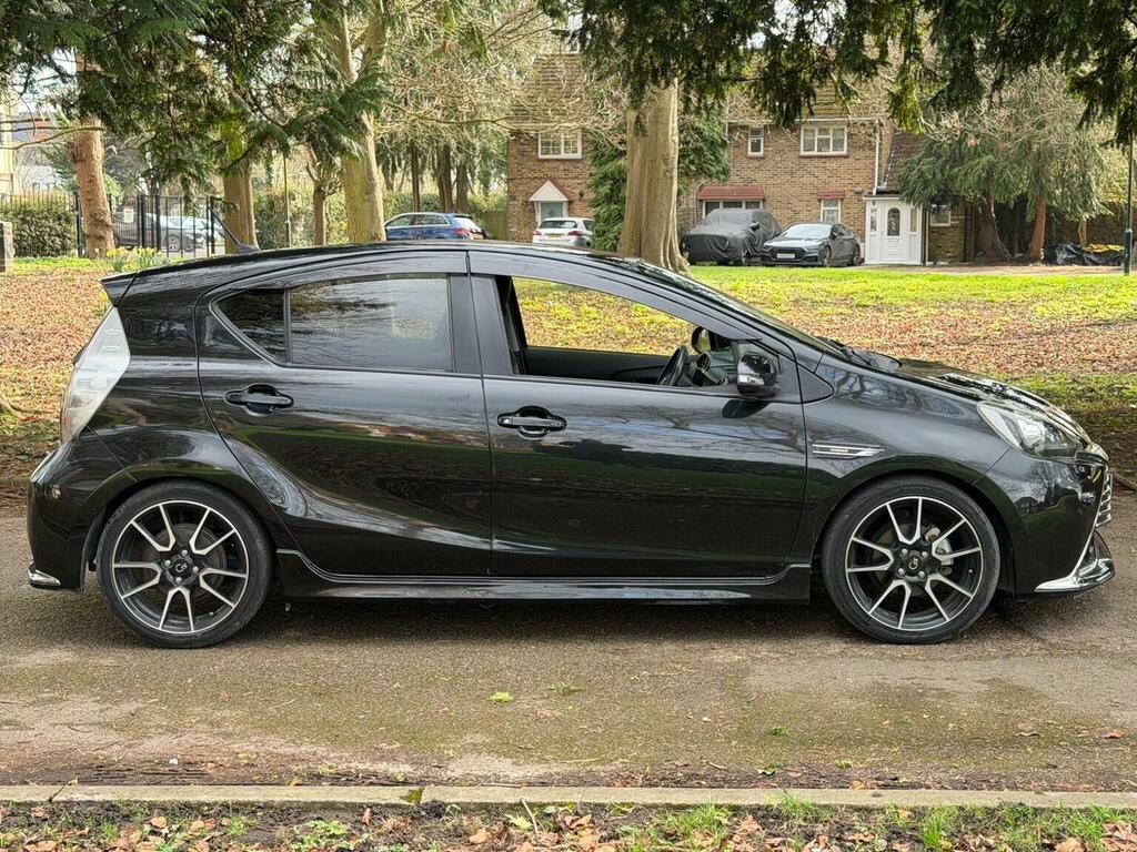Toyota Aqua Hatchback Grey #9