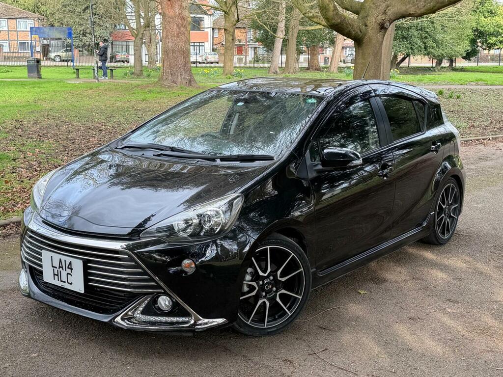 Toyota Aqua Hatchback Grey #6