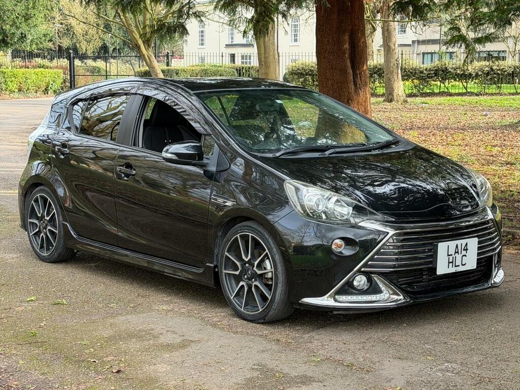 Toyota Aqua Hatchback Grey #3