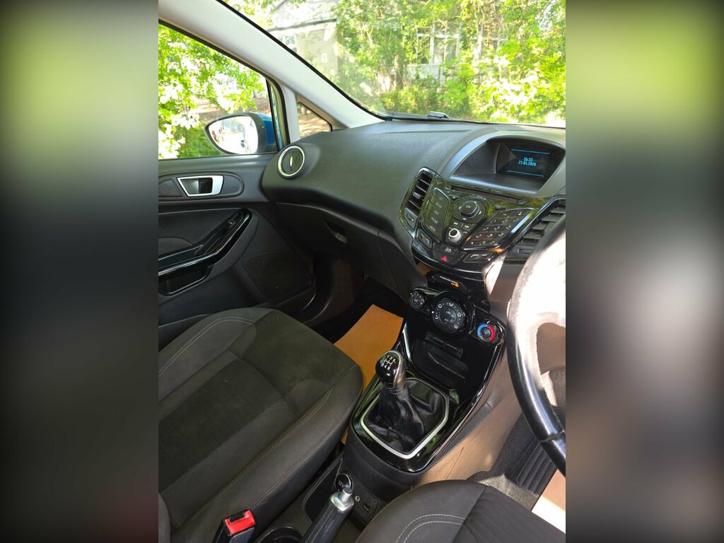 Ford Fiesta 1.25 Zetec Hatchback Euro 5 82 HY14UHW Blue #5