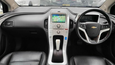 Chevrolet Volt  White #13