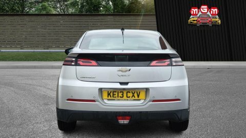 Chevrolet Volt  White #7