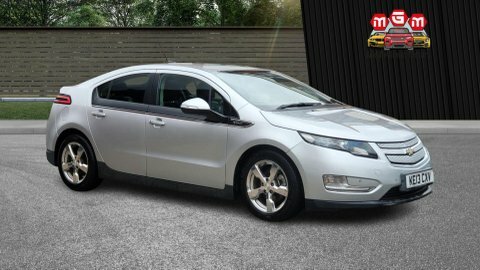 Chevrolet Volt  White #9