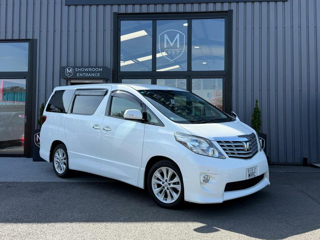 Toyota Alphard 240S 2.4 8 Seater White