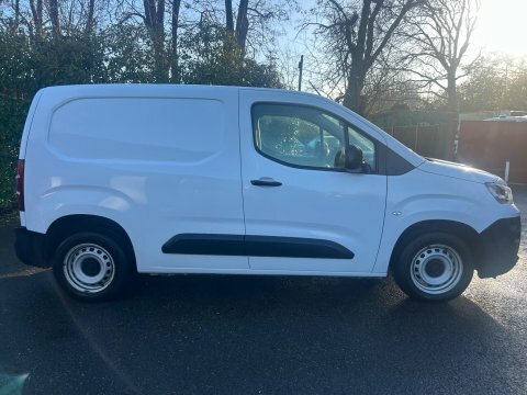 Fiat Doblo 1.5 Bluehdi 650Kg YJ23PFN White #4