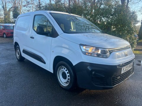 Fiat Doblo 1.5 Bluehdi 650Kg YJ23PFN White #3