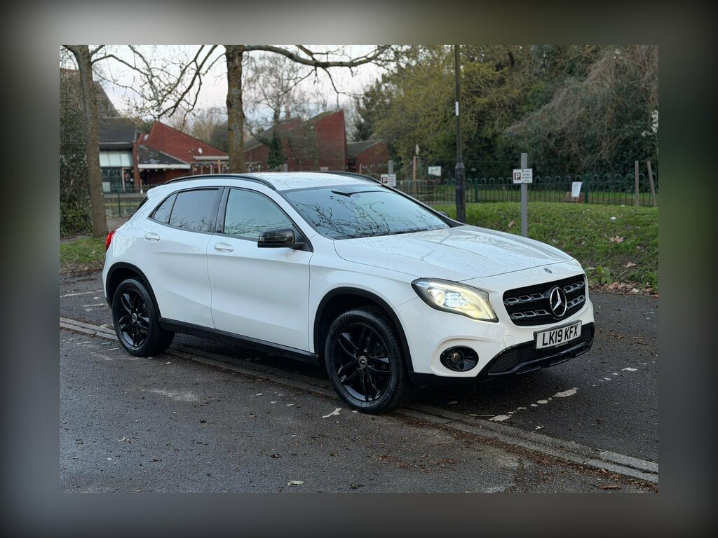 Mercedes-Benz GLA Class 1.6 Gla180 Urban Edition 7G-dct Euro 6 Ss White