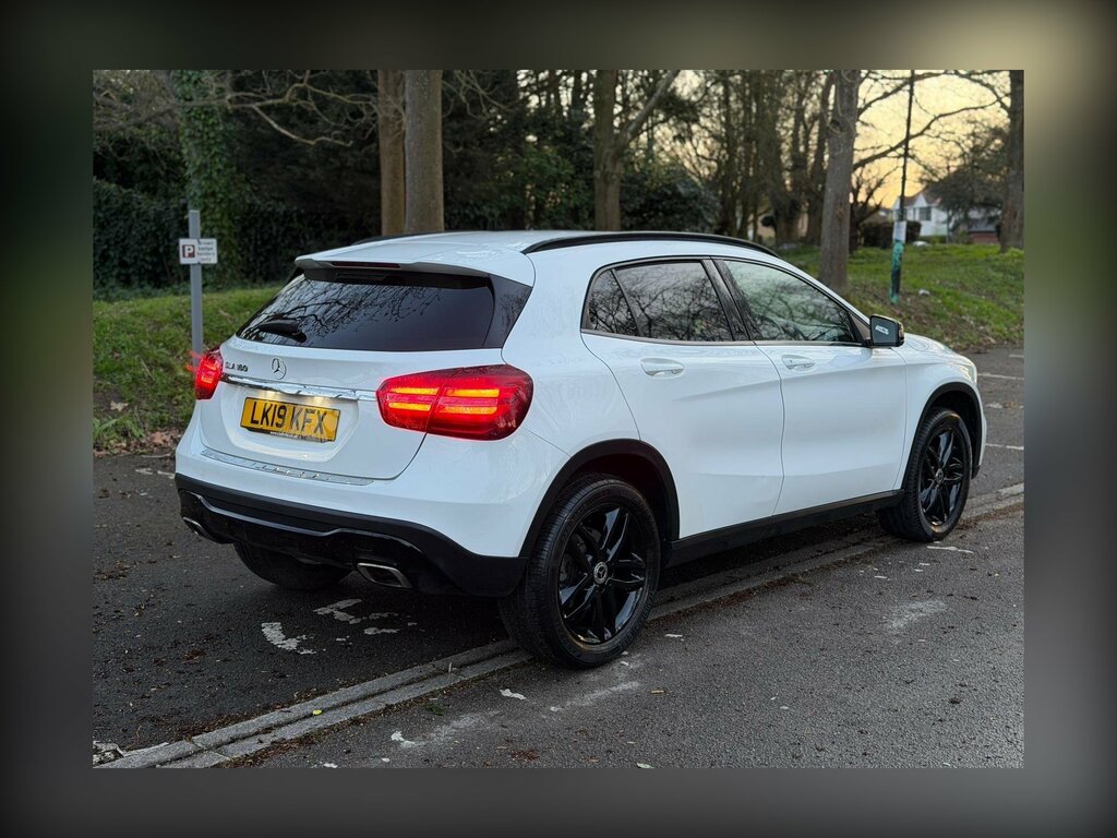 Mercedes-Benz GLA Class 1.6 Gla180 Urban Edition 7G-dct Euro 6 Ss LK19KFX White #4