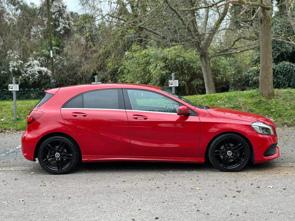 Mercedes-Benz A Class 1.6 A180 Amg Line Premium Euro 6 Ss Red #3