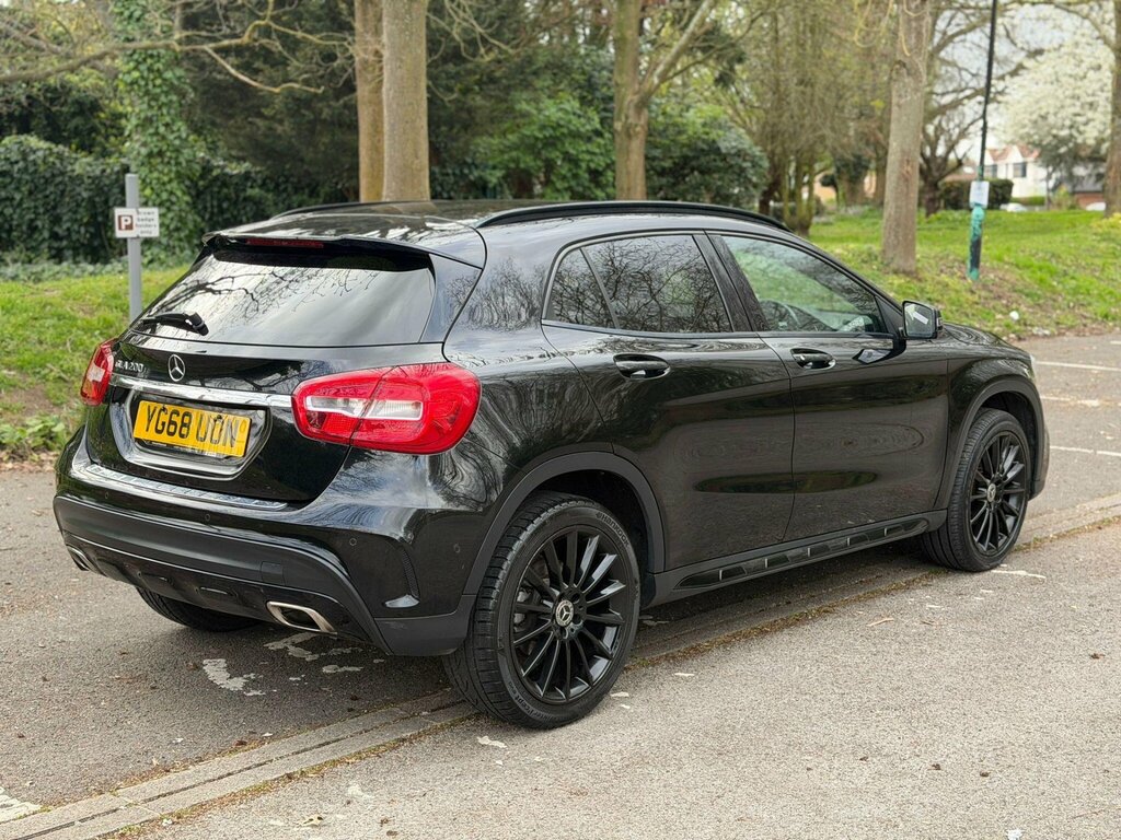Mercedes-Benz GLA Class 1.6 Gla200 Amg Line Executive Euro 6 Ss YG68UON Black #4