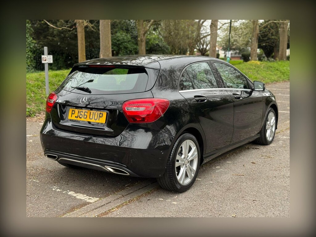 Mercedes-Benz A Class 1.5 A180d Sport Executive 7G-dct Euro 6 Ss Black #4