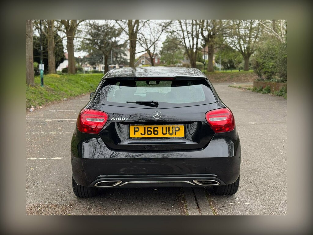 Mercedes-Benz A Class 1.5 A180d Sport Executive 7G-dct Euro 6 Ss Black #5