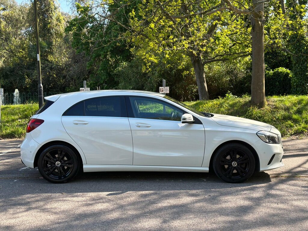 Mercedes-Benz A Class 2.1 A200d Sport Premium Euro 6 Ss White #2