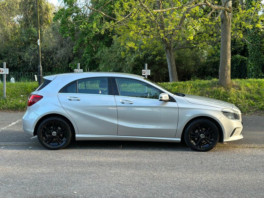Mercedes-Benz A Class 1.5 A180d Se 7G-dct Euro 6 Ss SD67CBF Silver #3