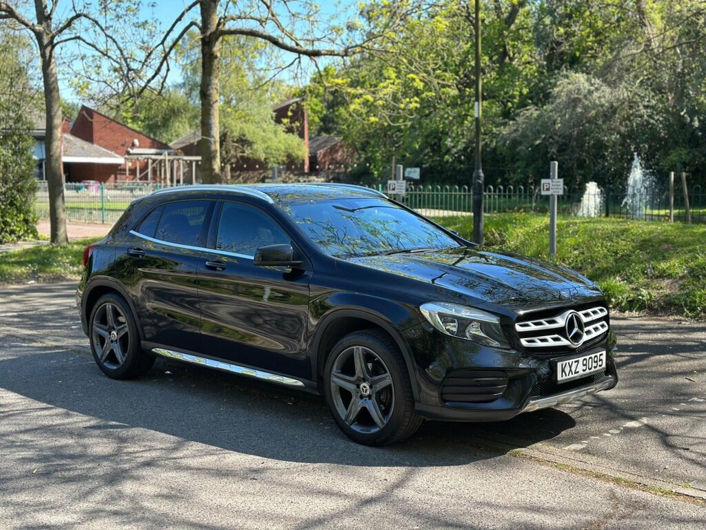 Mercedes-Benz GLA Class 2.1 Gla200d Amg Line Euro 6 Ss Black