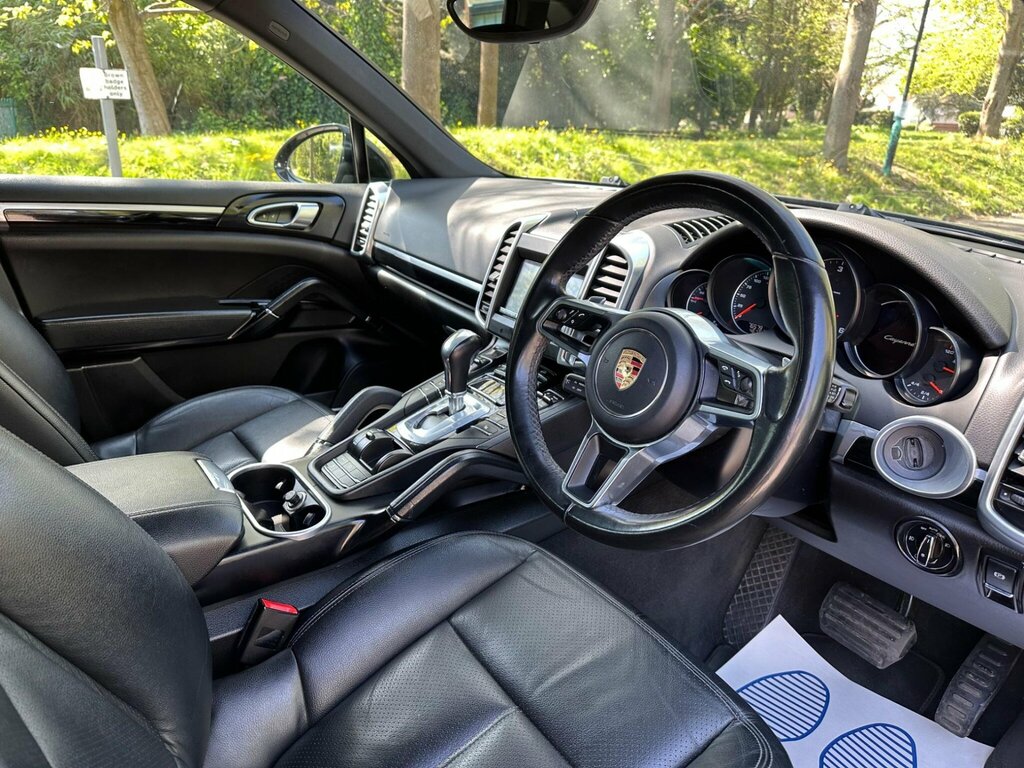 Porsche Cayenne 3.0 Td V6 Tiptronics 4Wd Euro 6 Ss YF16FNW Black #2