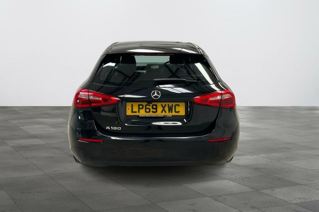 Mercedes-Benz A Class 1.3 A180 Se Euro 6 Ss LP69XWC Black #4