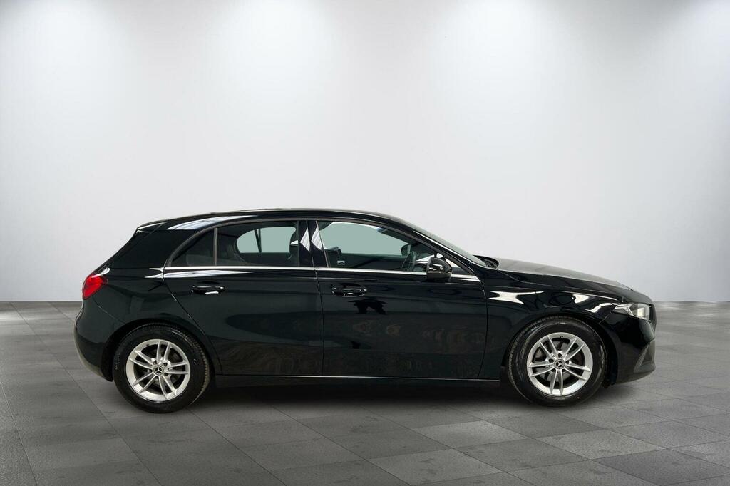 Mercedes-Benz A Class 1.3 A180 Se Euro 6 Ss LP69XWC Black #2