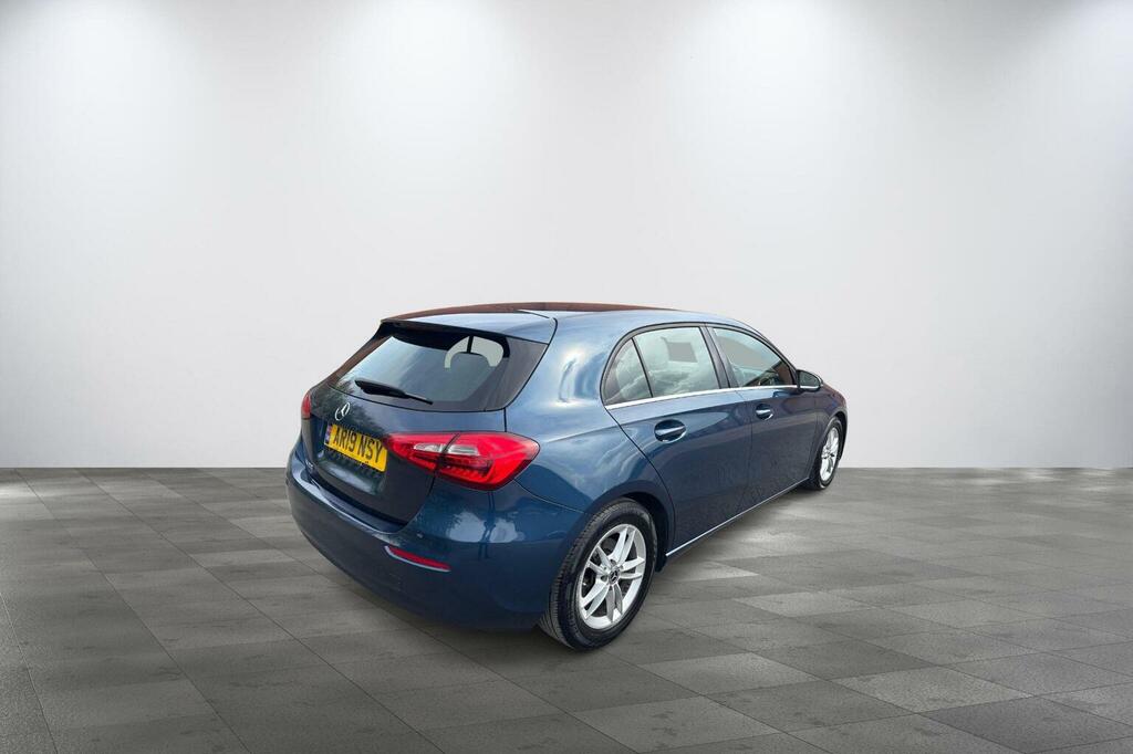 Mercedes-Benz A Class 1.3 A180 Se 7G-dct Euro 6 Ss AR19NSY Blue #3