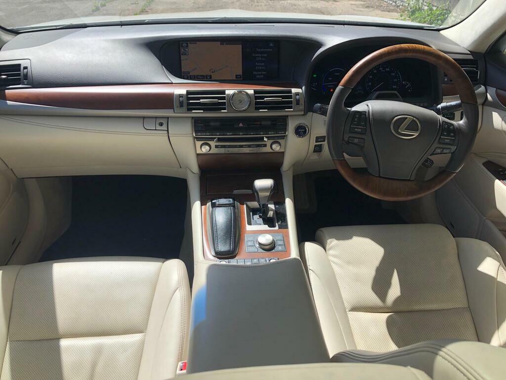 Lexus LS 5.0 V8 Premier Cvt 4Wd Euro 5 Ss Silver #17
