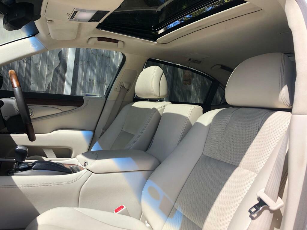 Lexus LS 5.0 V8 Premier Cvt 4Wd Euro 5 Ss Silver #15