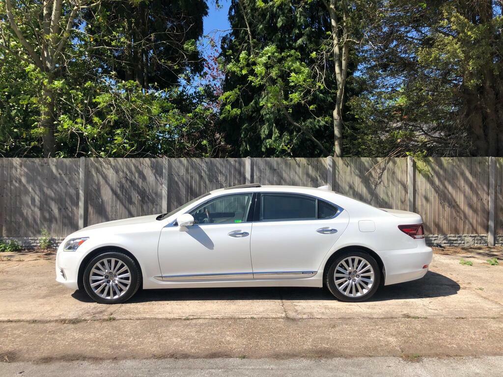 Lexus LS 5.0 V8 Premier Cvt 4Wd Euro 5 Ss Silver #3