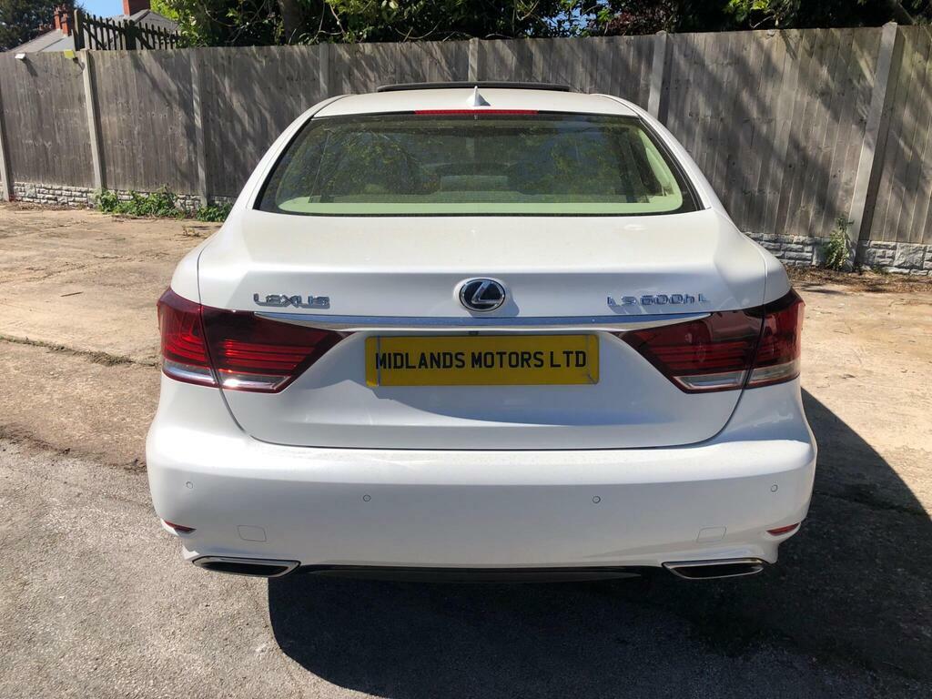 Lexus LS 5.0 V8 Premier Cvt 4Wd Euro 5 Ss Silver #8