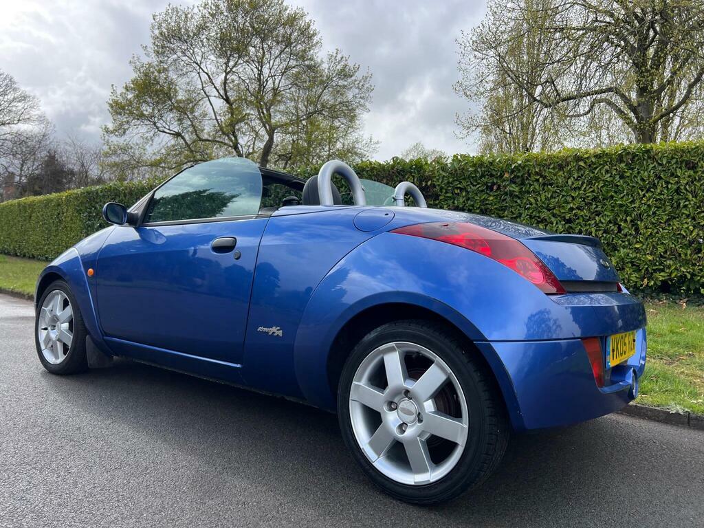 Ford StreetKA Red Black #22