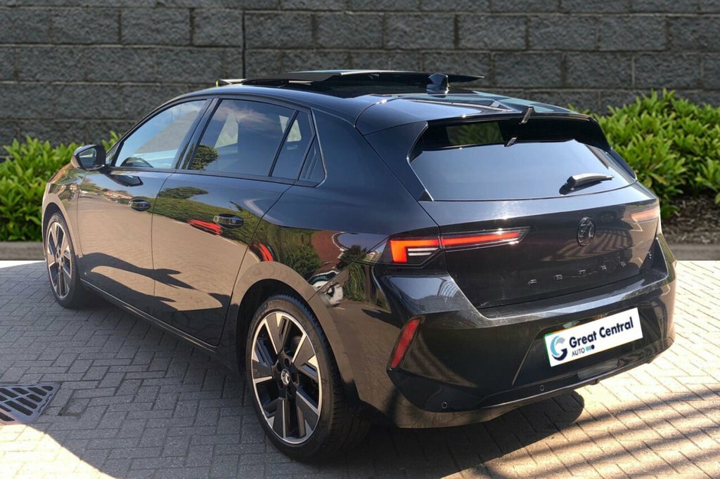 Vauxhall Astra Hatchback FV24VVD Black #4