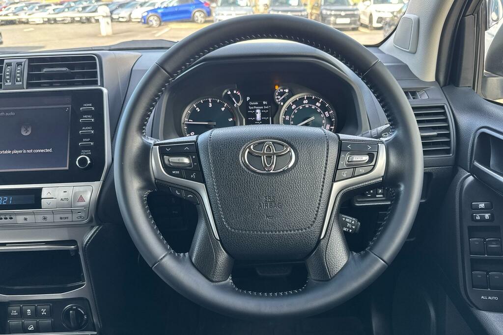 Toyota Land Cruiser 2.8 D-4d 204 Active 5 Seats WJ23NHZ White #6