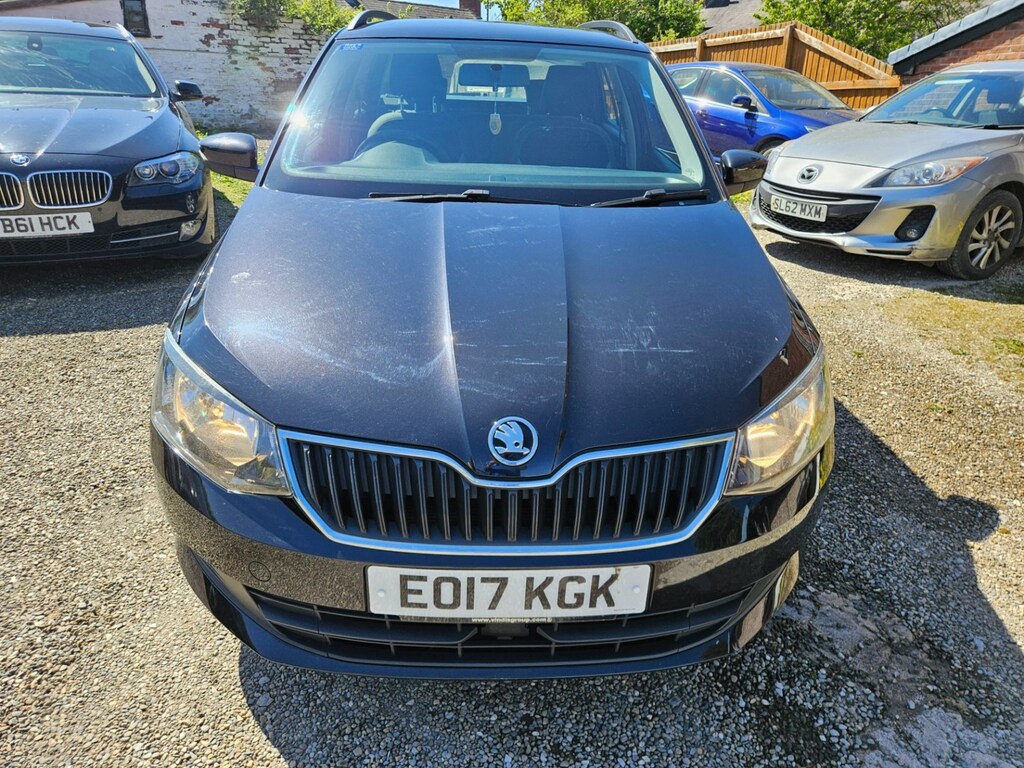 Skoda Fabia 1.0 Mpi Se EO17KGK Black #2