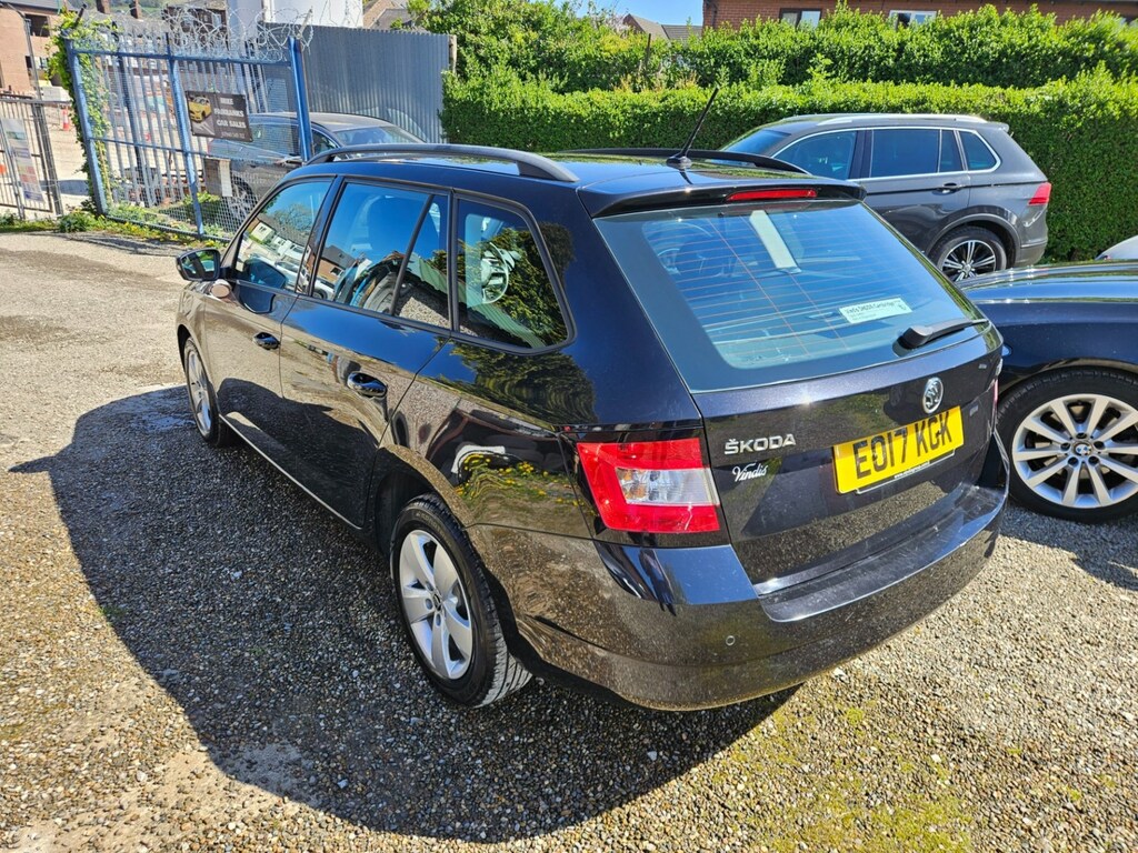 Skoda Fabia 1.0 Mpi Se EO17KGK Black #5
