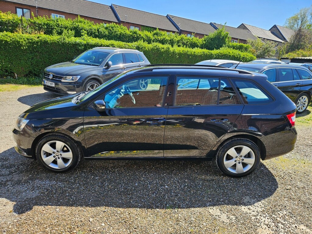 Skoda Fabia 1.0 Mpi Se EO17KGK Black #4