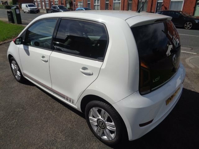 Volkswagen Up 1.0 Up Beats Hatchback Euro 6 PL67EXN White #5