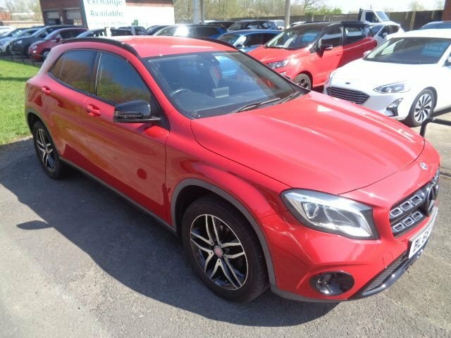 Mercedes-Benz GLA Class 1.6 Gla180 Urban Edition Suv 7G-dct Eur BL68YLU Red #2