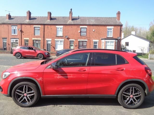 Mercedes-Benz GLA Class 1.6 Gla180 Urban Edition Suv 7G-dct Eur BL68YLU Red #5
