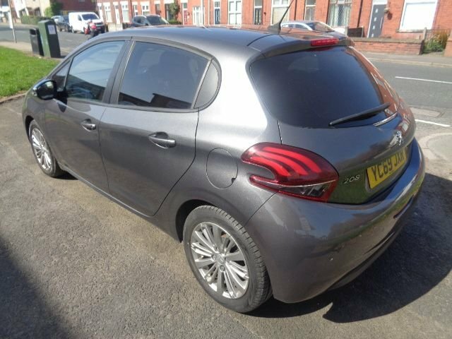 Peugeot 208 1.2 Puretech Signature Hatchback YC69JXR Grey #6
