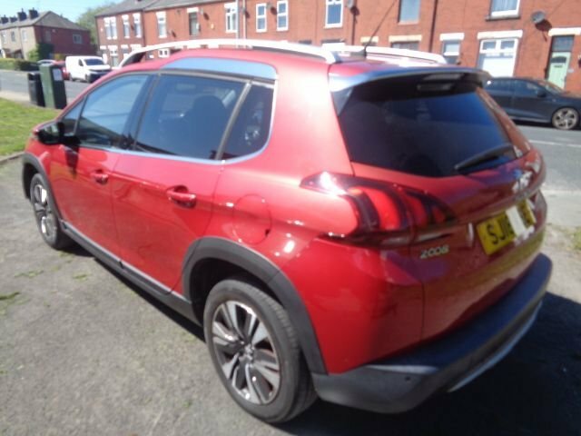 Peugeot 2008 1.2 Puretech Allure Suv Euro 6 Red #6