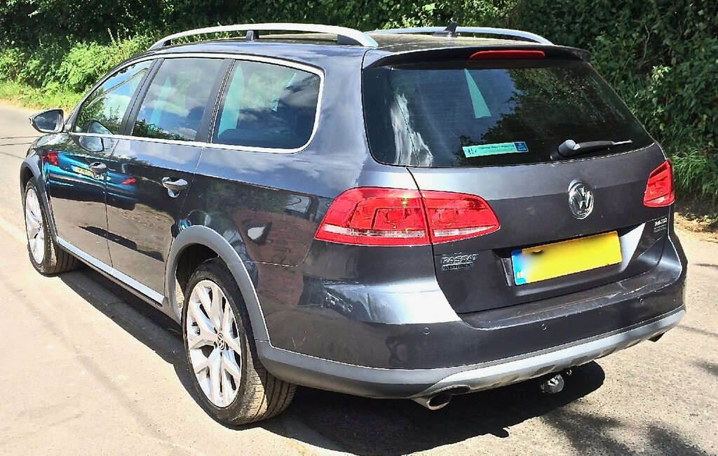 Volkswagen Passat Alltrack Estate 2.0 Tdi Bluemotion Tech Alltrack 201464 Grey #3