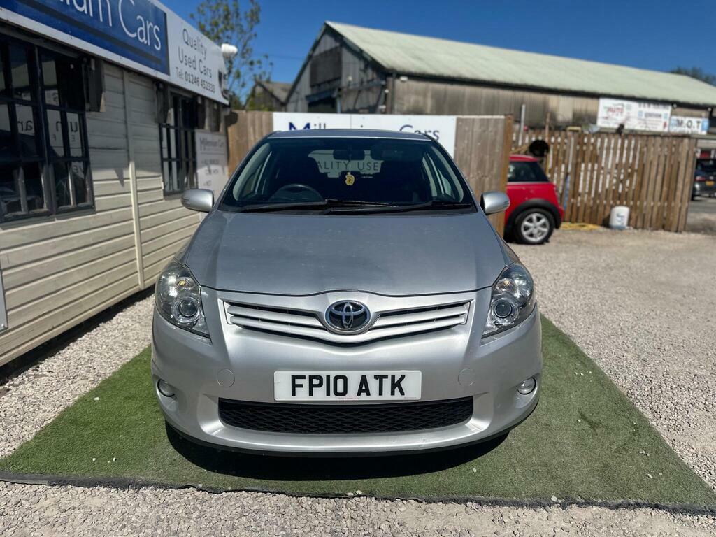 Toyota Auris 1.6 V-matic Sr Euro 5 Silver #2