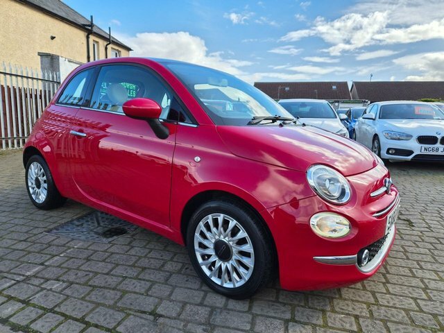 Fiat 500 Lounge Hatchback Red