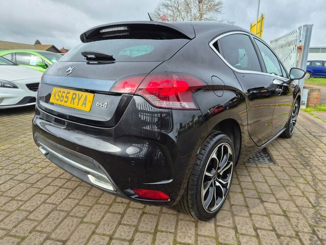 DS DS 4 Bluehdi Prestige Hatchback Black #6