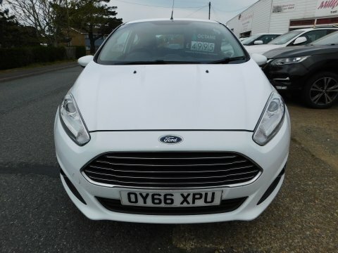Ford Fiesta Zetec White #3