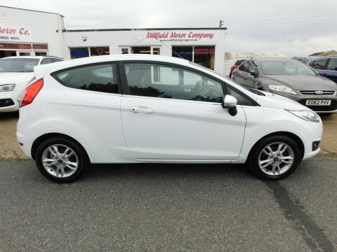 Ford Fiesta Zetec White #2