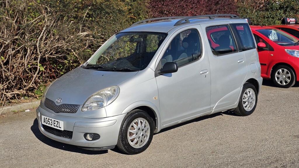 Toyota Verso 1.3 Vvt-i T Spirit Silver #3