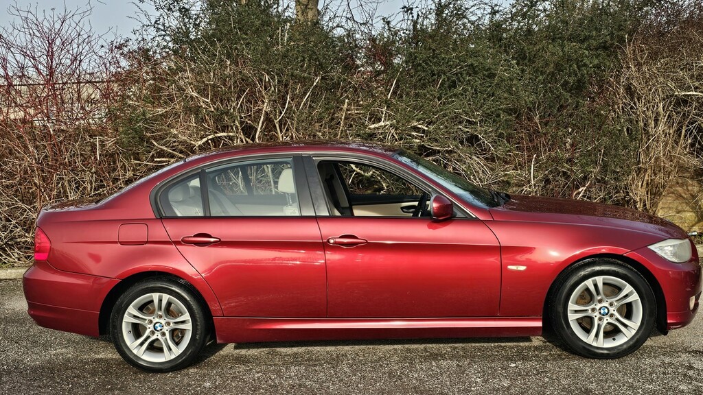 BMW 3 Series 2.0 318D Es Red