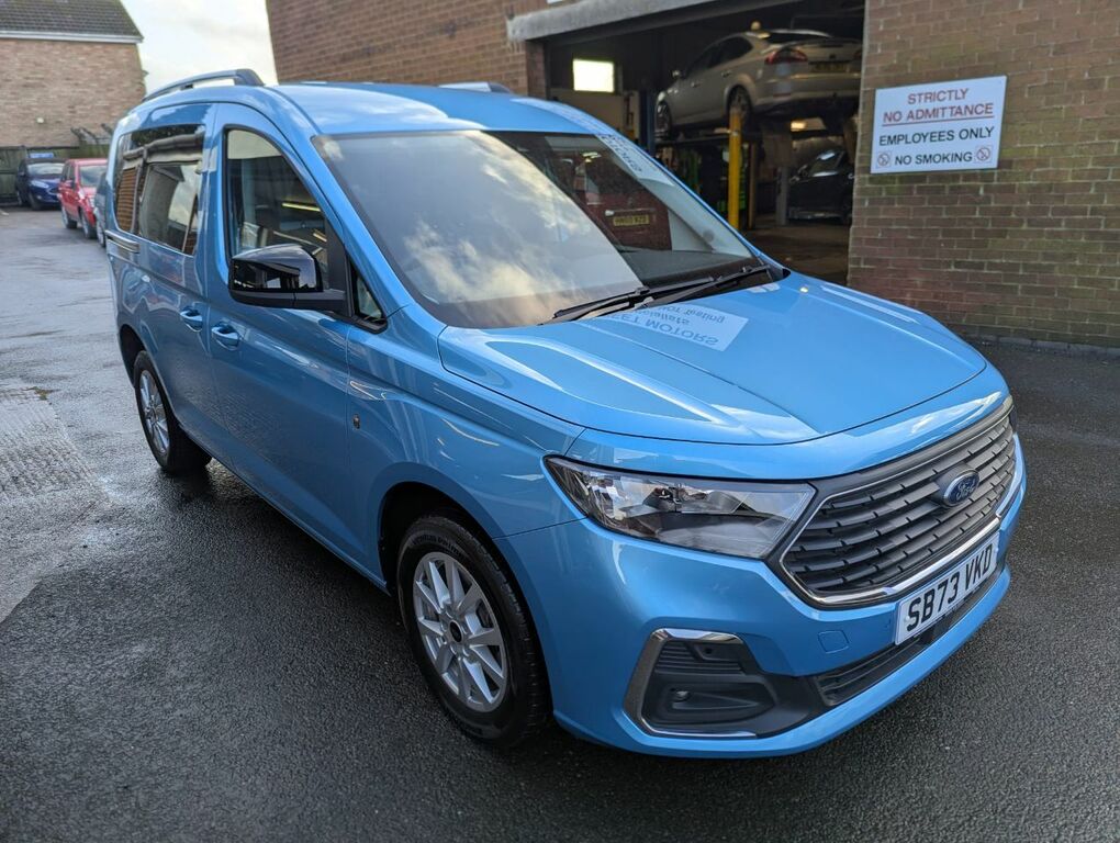 Ford Tourneo Connect 2.0 Ecoblue Titanium Blue